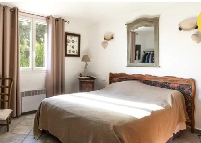 Tasche-vecchio Villa